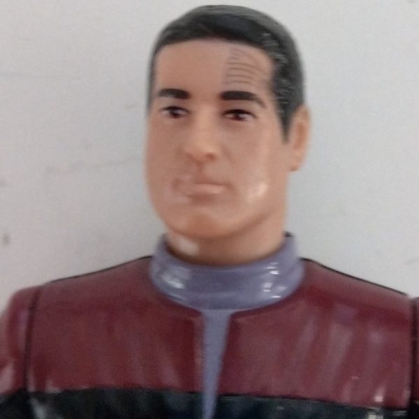 06482 - Commander Chakotay